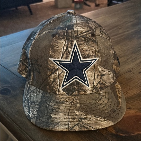 Dallas Cowboys Camo Cap - Picture 1 of 2